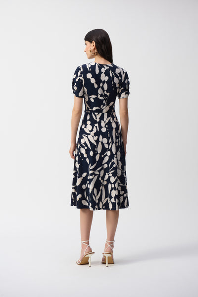 251014 Silky Knit Abstract Print Dress