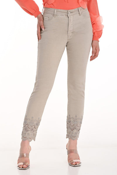 256743U Diamante Embroidered Hem 7/8 Jean