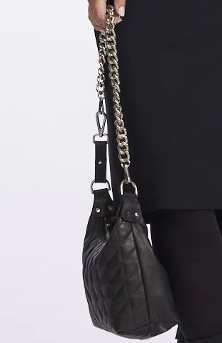 8913  Quilted Chain Bag