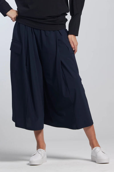 8828 Pocketed Microjersey Culottes